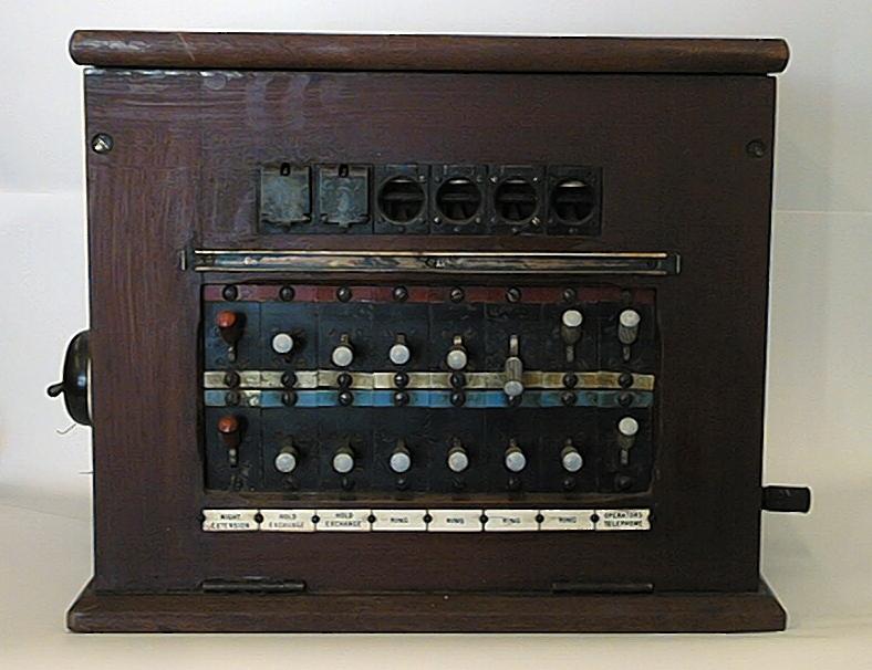 2 x 4 Switchboard